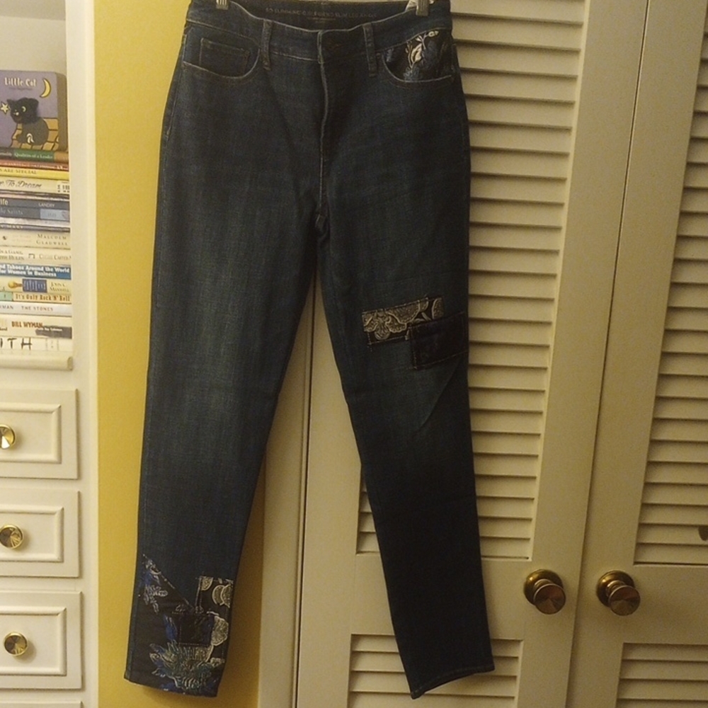 Stylish Blue Patchwork Women's Jeans